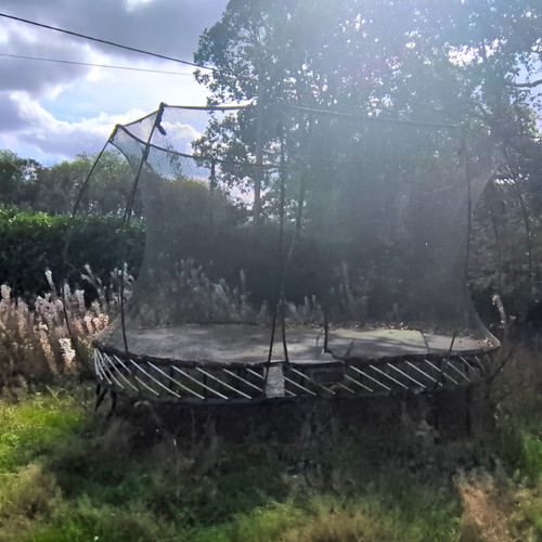 Trampoline large for free - large,